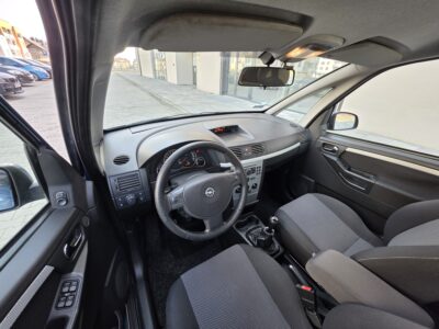 Meriva*1.6*BENZYNA*niski przebieg*bez korozji*HAK!