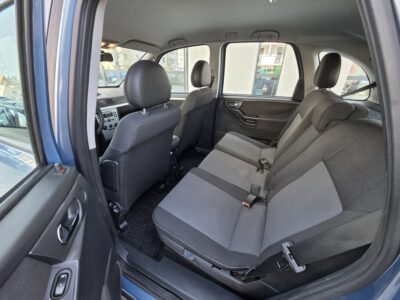 Meriva*1.6*BENZYNA*niski przebieg*bez korozji*HAK!