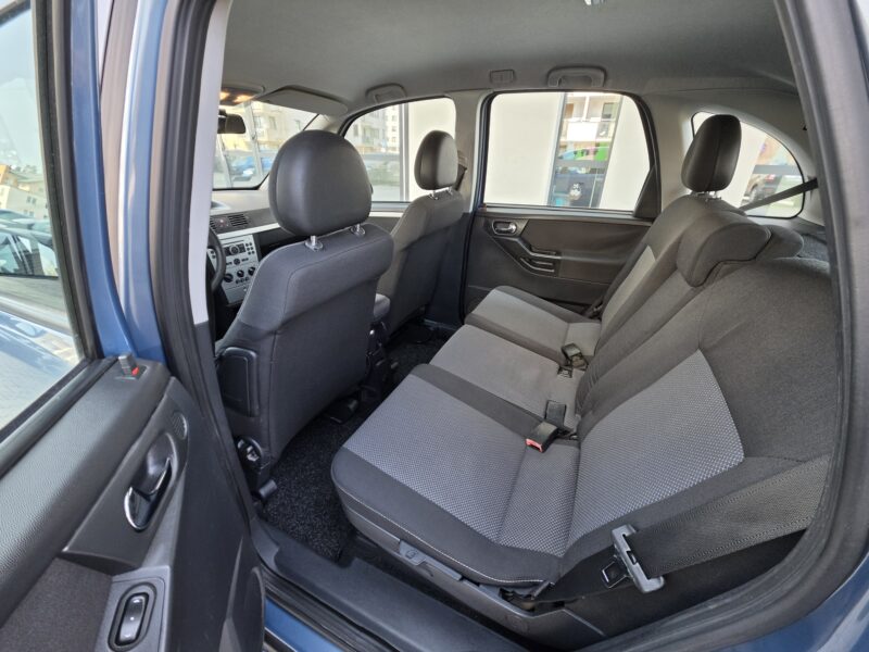 Meriva*1.6*BENZYNA*niski przebieg*bez korozji*HAK!